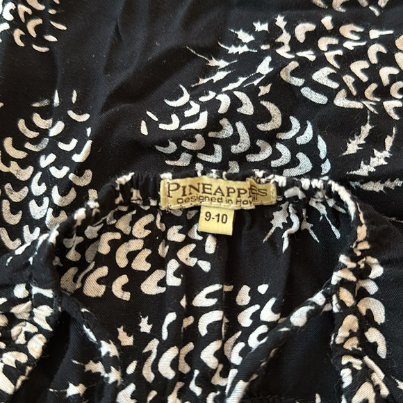 Girls size 9-10 pineapples dress - Picture 3 of 3